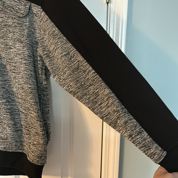 Zip up jacket black and gray thick  size Large - Picture 3 of 6